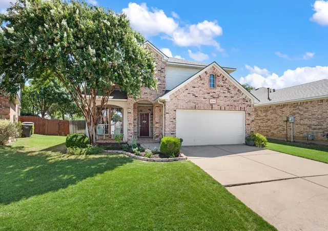Photo 2 of Sale Pending at 4156 Petersburg Dr, Fort Worth, TX 76244 | MLS# 21357296 | Listing updated on 2026-08-30