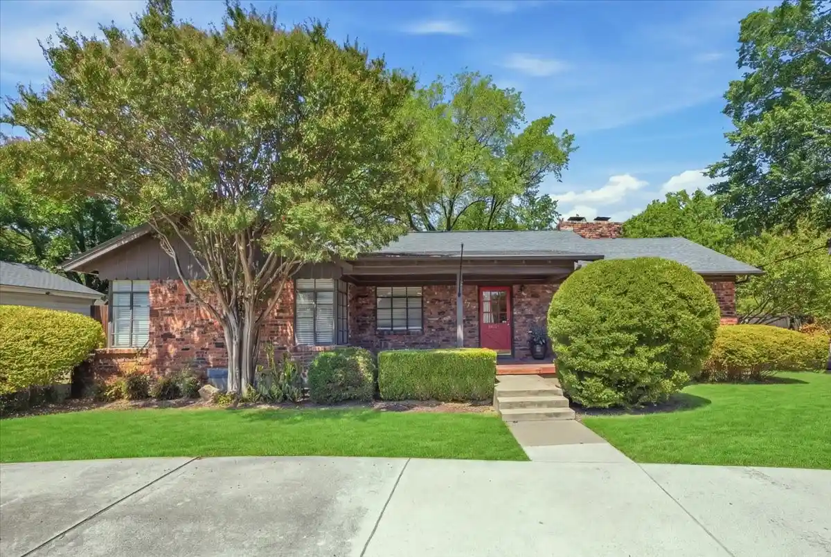 Photo 1 of Single family home for sale at 3808 Trail Lake Dr, Fort Worth, TX 76109 | MLS# 21358690 | Listing updated on 2026-10-24