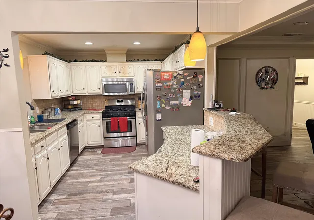 Photo 2 of Sale Pending at 913 Francis St, Lancaster, TX 75146 | MLS# 21359057 | Listing updated on 2026-08-25