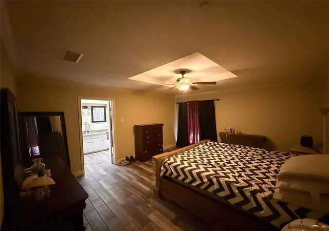Photo 4 of Sale Pending at 913 Francis St, Lancaster, TX 75146 | MLS# 21359057 | Listing updated on 2026-08-25