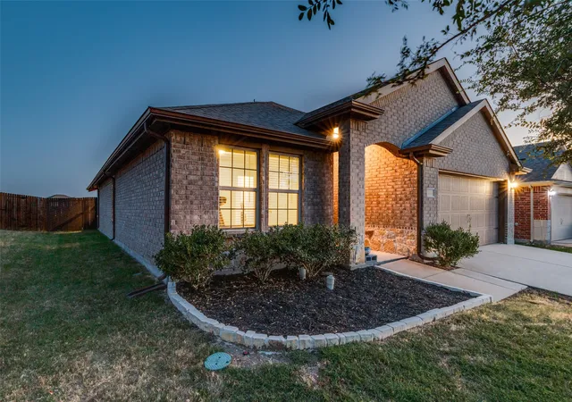 Photo 3 of Single family home for sale at 1111 Aquamarine St, Princeton, TX 75407 | MLS# 21359129 | Listing updated on 2026-08-27