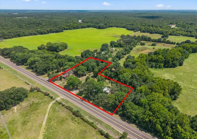 Photo 35 of Manufactured home for sale at 24709 N Us Hwy 287, Athens, TX 75751 | MLS# 21359094 | Listing updated on 2026-08-14