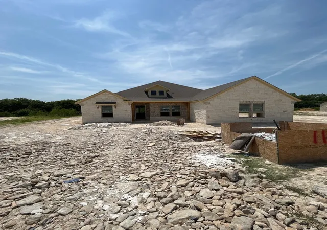 Photo 1 of Sale Pending at 1105 Perrin Ln, Van Alstyne, TX 75495 | MLS# 21359296 | Listing updated on 2026-08-13