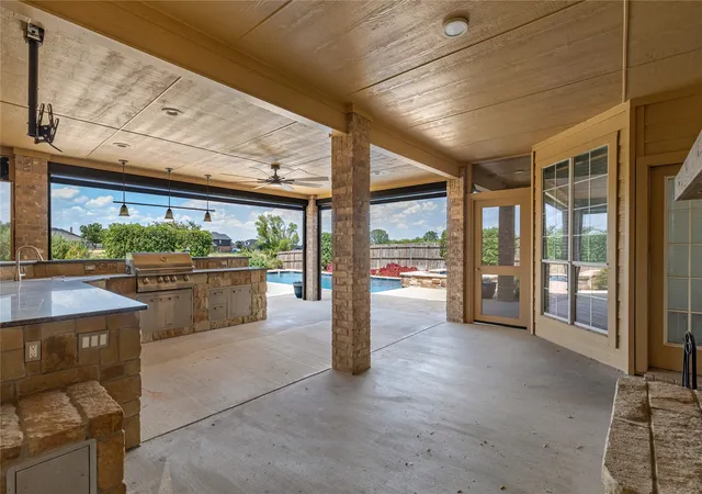 Photo 4 of Sale Pending at 1464 Fence Post Dr, Haslet, TX 76052 | MLS# 21340593 | Listing updated on 2026-08-31
