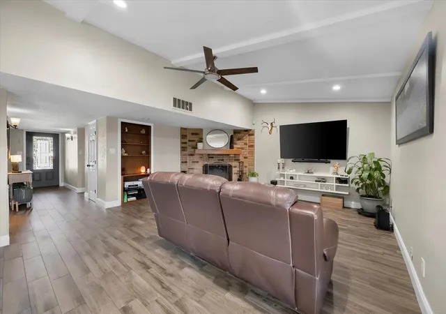 Photo 2 of Sale Pending at 329 E Crossland Blvd, Grand Prairie, TX 75052 | MLS# 21336292 | Listing updated on 2026-08-28