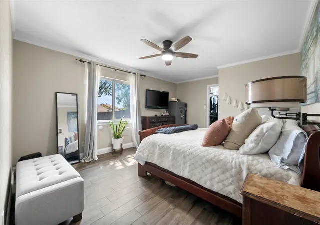 Photo 3 of Sale Pending at 329 E Crossland Blvd, Grand Prairie, TX 75052 | MLS# 21336292 | Listing updated on 2026-08-28