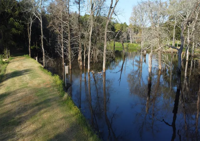 Photo 4 of House for sale at 118 Dickey Rd, Sadler, TX 76264 | MLS# 21359350 | Listing updated on 2026-10-07