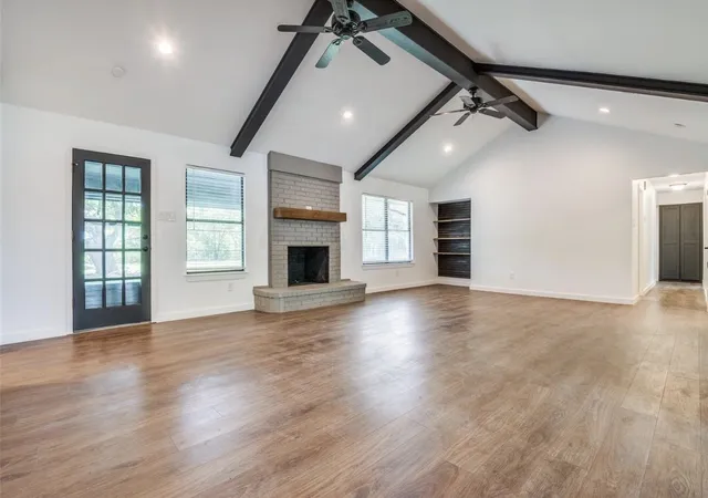 Photo 3 of Single family home for sale at 120 Sunrise Ct, Palmer, TX 75152 | MLS# 21358909 | Listing updated on 2026-09-22