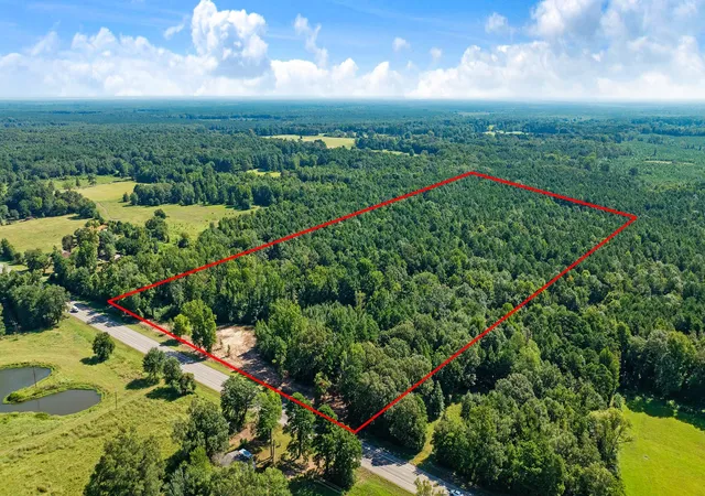 Photo 3 of Land for sale at 75 Hwy 37 North, Clarksville, TX 75426 | MLS# 21358614 | Listing updated on 2026-08-14
