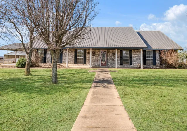 Photo 1 of Single family home for sale at 3754 County Road 11300, Paris, TX 75462 | MLS# 21359409 | Listing updated on 2026-08-13