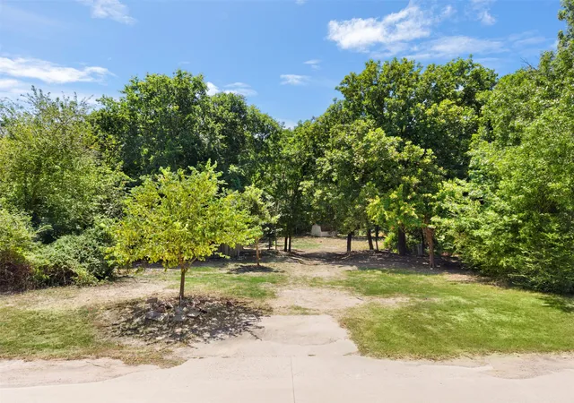 Photo 1 of Land for sale at 261 Rocky Dr, Waxahachie, TX 75167 | MLS# 21358137 | Listing updated on 2026-08-17