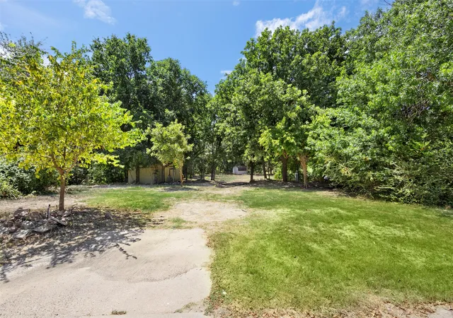 Photo 3 of Land for sale at 261 Rocky Dr, Waxahachie, TX 75167 | MLS# 21358137 | Listing updated on 2026-08-17
