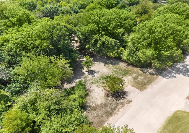 Photo 4 of Land for sale at 261 Rocky Dr, Waxahachie, TX 75167 | MLS# 21358137 | Listing updated on 2026-08-17
