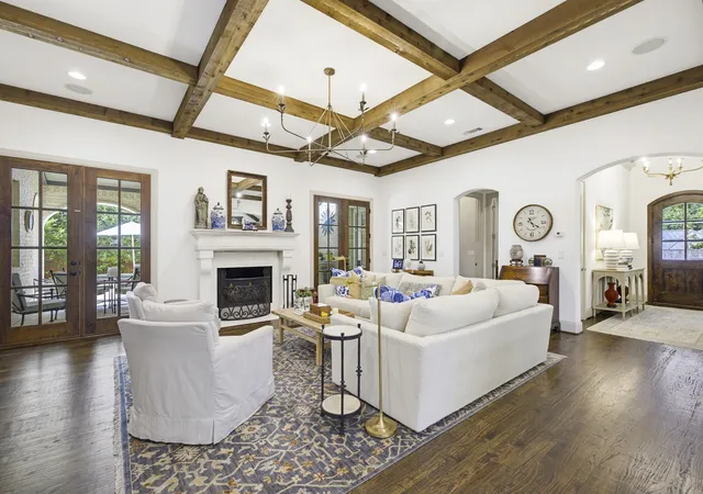 Photo 3 of Sale Pending at 7013 Shinnecock Hills Dr, Fort Worth, TX 76132 | MLS# 21352402 | Listing updated on 2026-08-27