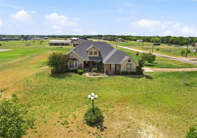 Photo 1 of Single family home for sale at 101 Cheyenne Trl, Trenton, TX 75490 | MLS# 21358631 | Listing updated on 2026-09-27