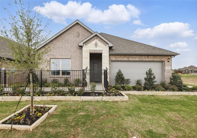 Photo 1 of Single family home for sale at 404 Sunday Slience Wy, Granbury, TX 76049 | MLS# 21356832 | Listing updated on 2026-08-17