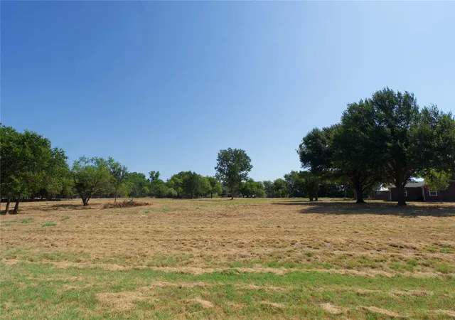Photo 1 of Land for sale at Tbd Fm 2071, Valley View, TX 76272 | MLS# 21358254 | Listing updated on 2026-10-03