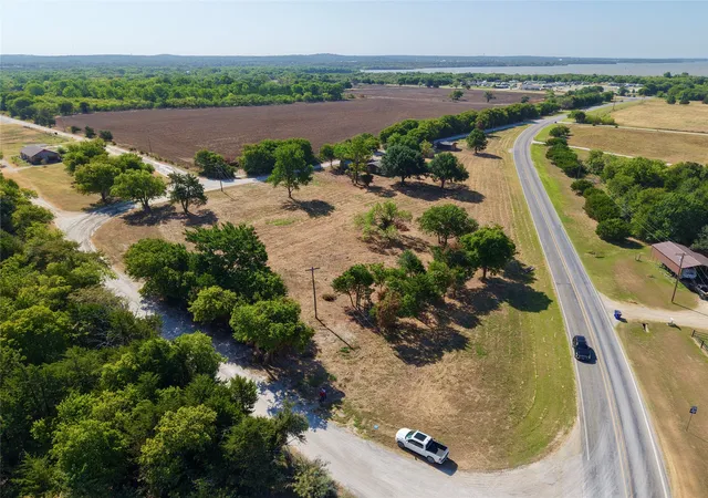 Photo 2 of Land for sale at Tbd Fm 2071, Valley View, TX 76272 | MLS# 21358254 | Listing updated on 2026-10-03