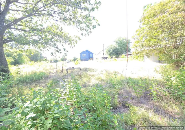 Photo 4 of Land for sale at 100 Hilltop Dr, Trinidad, TX 75163 | MLS# 21356741 | Listing updated on 2026-10-09