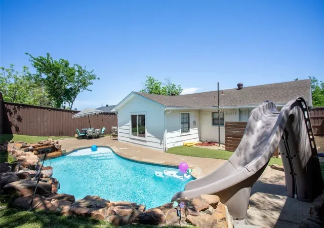 Photo 1 of Single family home for sale at 641 Furlong Dr, Dallas, TX 75211 | MLS# 21357235 | Listing updated on 2026-09-01