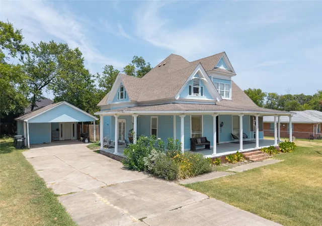 Photo 1 of Single family home for sale at 605 E 9th St, Kemp, TX 75143 | MLS# 21358367 | Listing updated on 2026-10-03