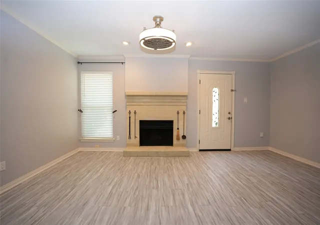 Photo 3 of Townhouse for sale at 2276 Colony Ct, Dallas, TX 75235 | MLS# 21359222 | Listing updated on 2026-10-02