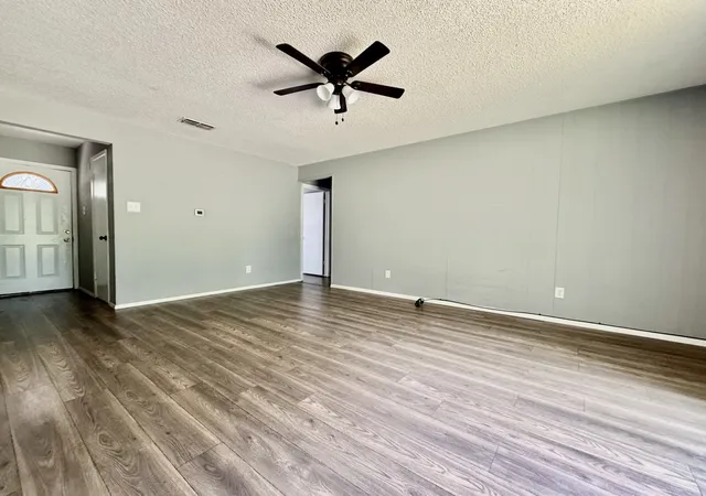 Photo 3 of Sale Pending at 6804 Margaret Dr, Forest Hill, TX 76140 | MLS# 21359472 | Listing updated on 2026-09-25