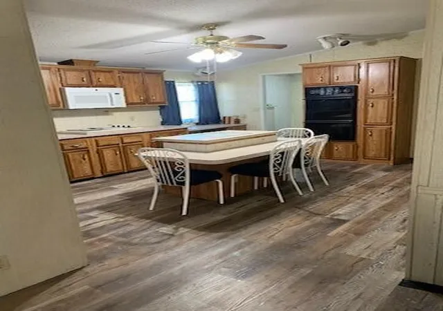 Photo 2 of Manufactured home for sale at 548 E Us Hwy 69, Point, TX 75472 | MLS# 21359528 | Listing updated on 2026-08-20