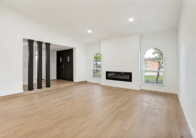 Photo 3 of Sale Pending at 4618 Goodnight Trl, Grand Prairie, TX 75052 | MLS# 21359537 | Listing updated on 2026-08-25