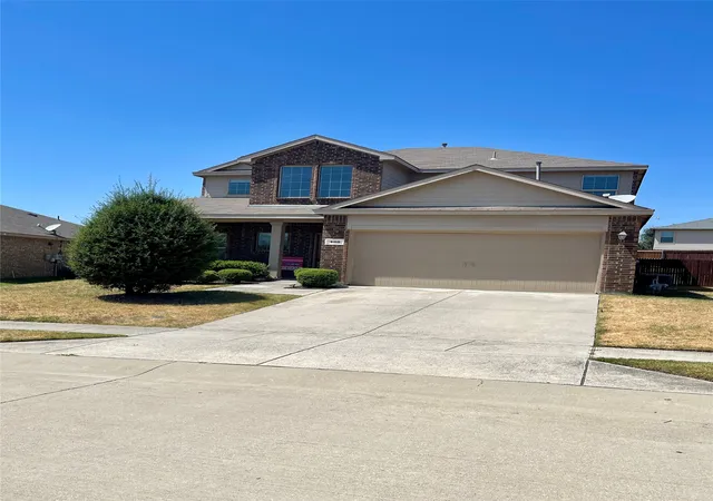 Photo 2 of Single family home for sale at 406 Paddock Ln, Celina, TX 75009 | MLS# 21359572 | Listing updated on 2026-08-14