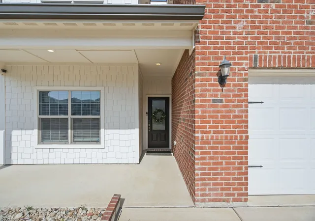 Photo 3 of Single family home for sale at 364 Ridgeland Oak Dr, Fort Worth, TX 76120 | MLS# 21358638 | Listing updated on 2026-10-01