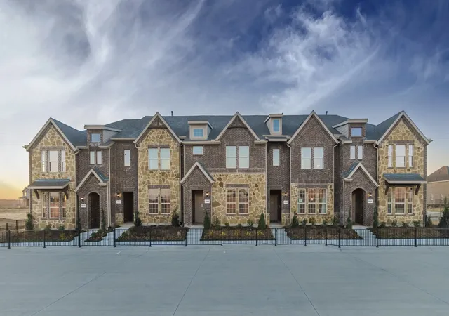 Photo 4 of Townhouse for sale at 2245 Lasso Ct, Mesquite, TX 75149 | MLS# 21359664 | Listing updated on 2026-08-14