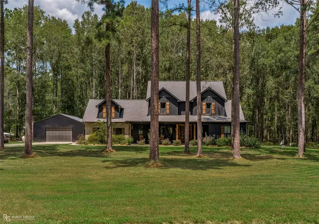Photo 3 of Single family home for sale at 1652 Gravel Point Rd, Frierson, LA 71027 | MLS# 21357814 | Listing updated on 2026-08-14