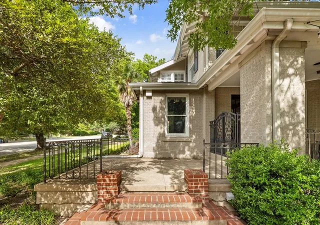 Photo 3 of Single family home for sale at 4720 Collinwood Ave, Fort Worth, TX 76107 | MLS# 21358891 | Listing updated on 2026-08-26