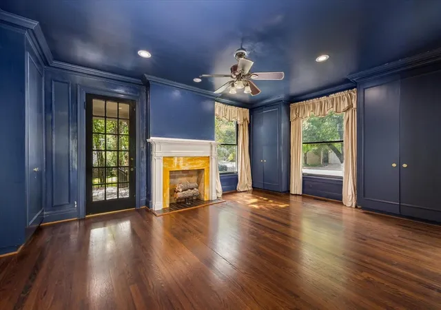 Photo 4 of Single family home for sale at 4720 Collinwood Ave, Fort Worth, TX 76107 | MLS# 21358891 | Listing updated on 2026-08-26