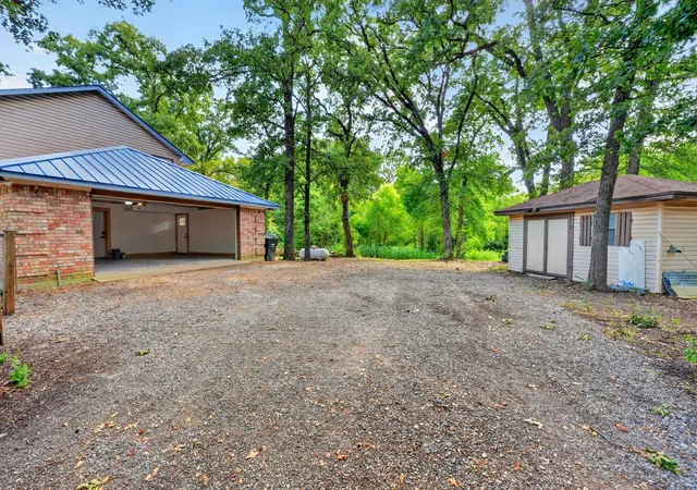 Photo 4 of Single family home for sale at 10504 County Road 2450, Terrell, TX 75160 | MLS# 21351689 | Listing updated on 2026-08-22