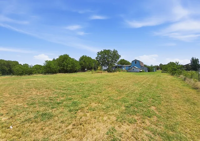 Photo 1 of Manufactured home for sale at 136 Wilson Ct, Rhome, TX 76078 | MLS# 21348668 | Listing updated on 2026-08-15