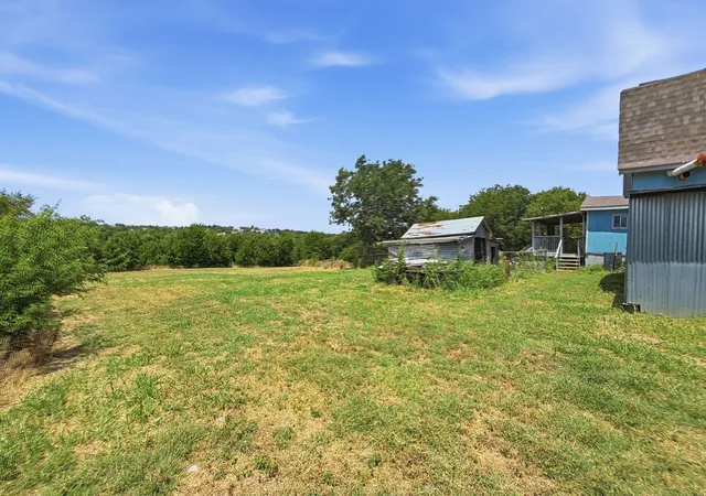 Photo 2 of Manufactured home for sale at 136 Wilson Ct, Rhome, TX 76078 | MLS# 21348668 | Listing updated on 2026-08-15