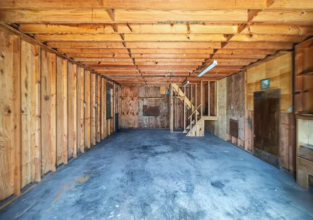 Photo 3 of Manufactured home for sale at 136 Wilson Ct, Rhome, TX 76078 | MLS# 21348668 | Listing updated on 2026-08-15