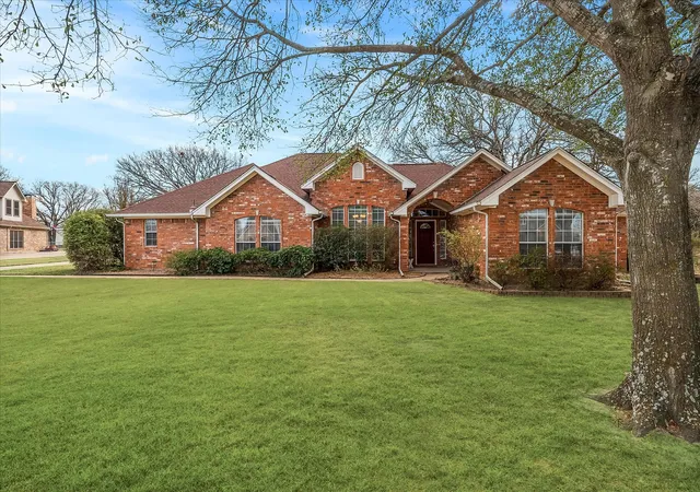Photo 1 of Single family home for sale at 1025 Oak Hollow Ln, Seagoville, TX 75159 | MLS# 21359328 | Listing updated on 2026-08-31