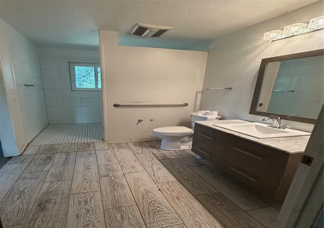 Photo 3 of Sale Pending at 4320 Fm 118, Greenville, TX 75401 | MLS# 21357843 | Listing updated on 2026-09-30