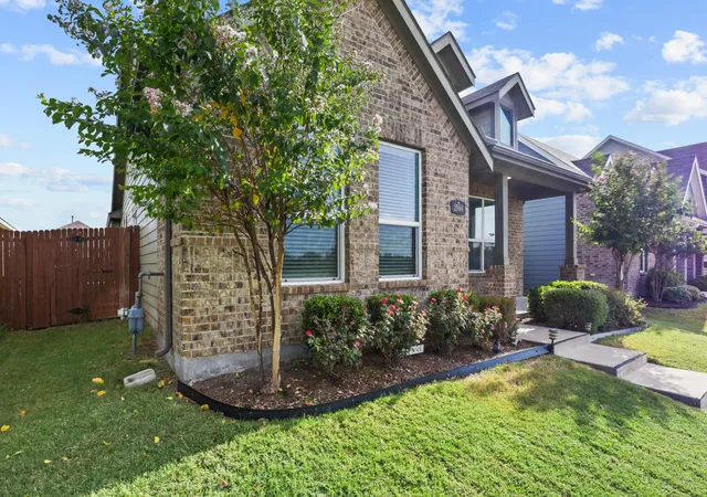 Photo 3 of Single family home for sale at 2994 Cedeno Dr, Forney, TX 75126 | MLS# 21357938 | Listing updated on 2026-10-07