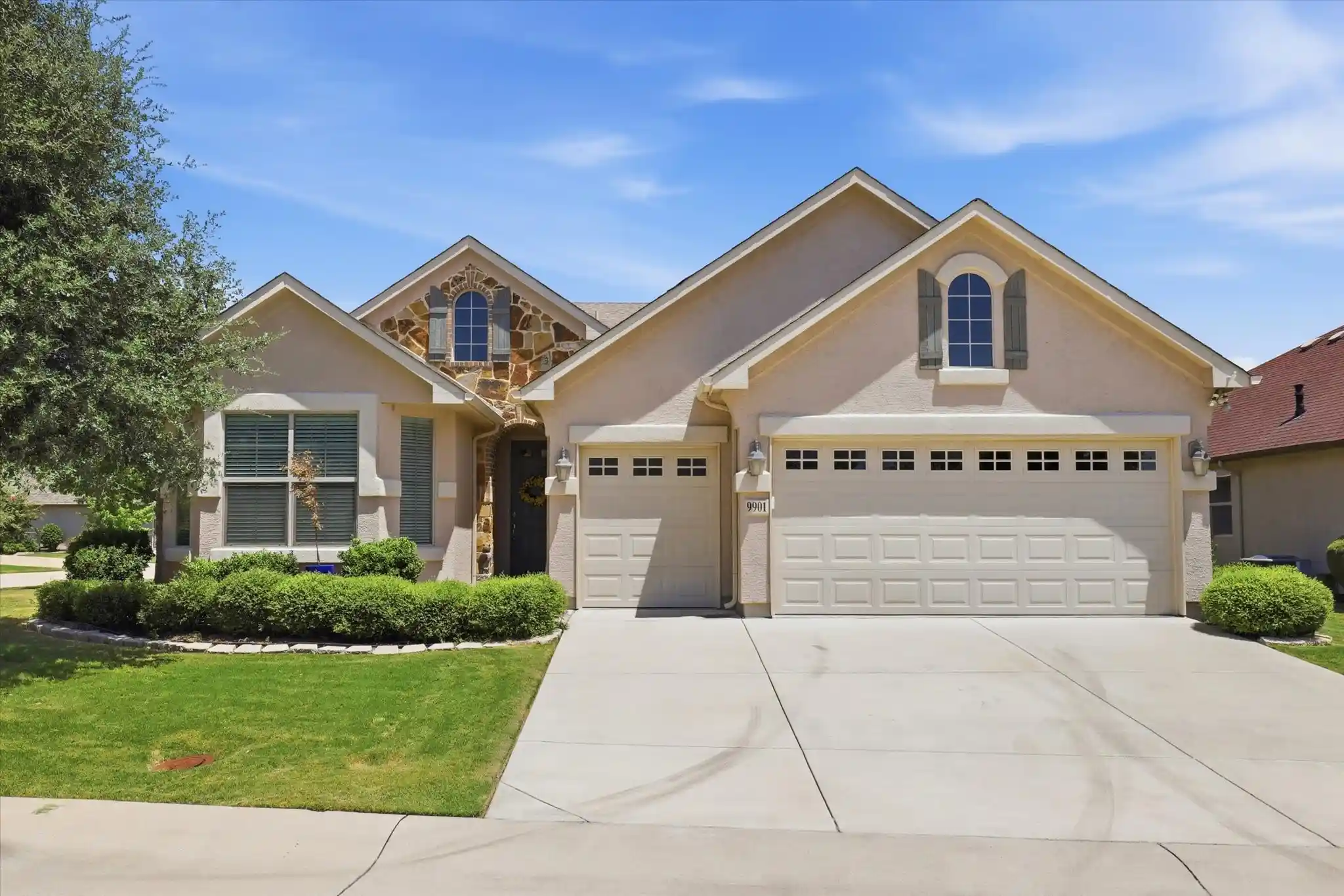 Photo 1 of Single family home for sale at 9901 Baywood Ct, Denton, TX 76207 | MLS# 21359799 | Listing updated on 2026-10-24