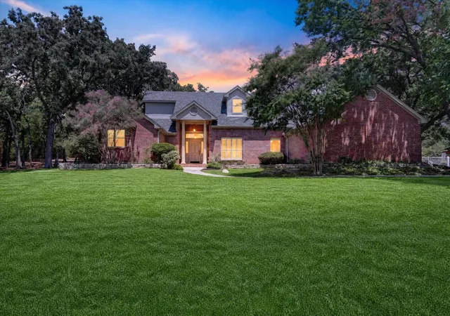 Photo 1 of Single family home for sale at 225 Shady Hill Ln, Double Oak, TX 75077 | MLS# 21359202 | Listing updated on 2026-08-20