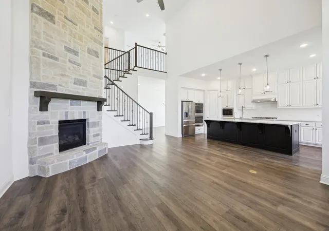 Photo 3 of Single family home for sale at 4101 Hawthorn Dr, Aubrey, TX 76227 | MLS# 21357451 | Listing updated on 2026-08-26