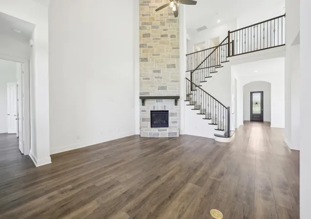 Photo 4 of Single family home for sale at 4101 Hawthorn Dr, Aubrey, TX 76227 | MLS# 21357451 | Listing updated on 2026-08-26