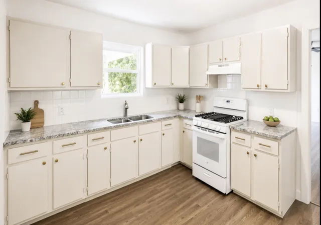 Photo 3 of Single family home for sale at 4504 Highland Lake Dr, Fort Worth, TX 76135 | MLS# 21359613 | Listing updated on 2026-08-14