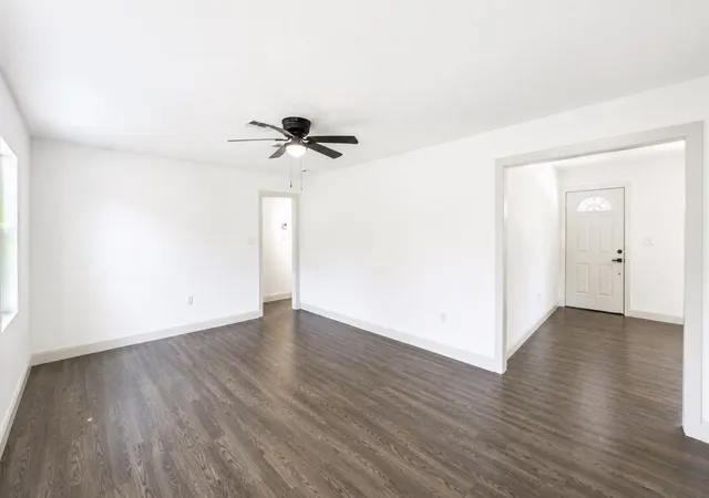 Photo 4 of Single family home for sale at 4504 Highland Lake Dr, Fort Worth, TX 76135 | MLS# 21359613 | Listing updated on 2026-08-14