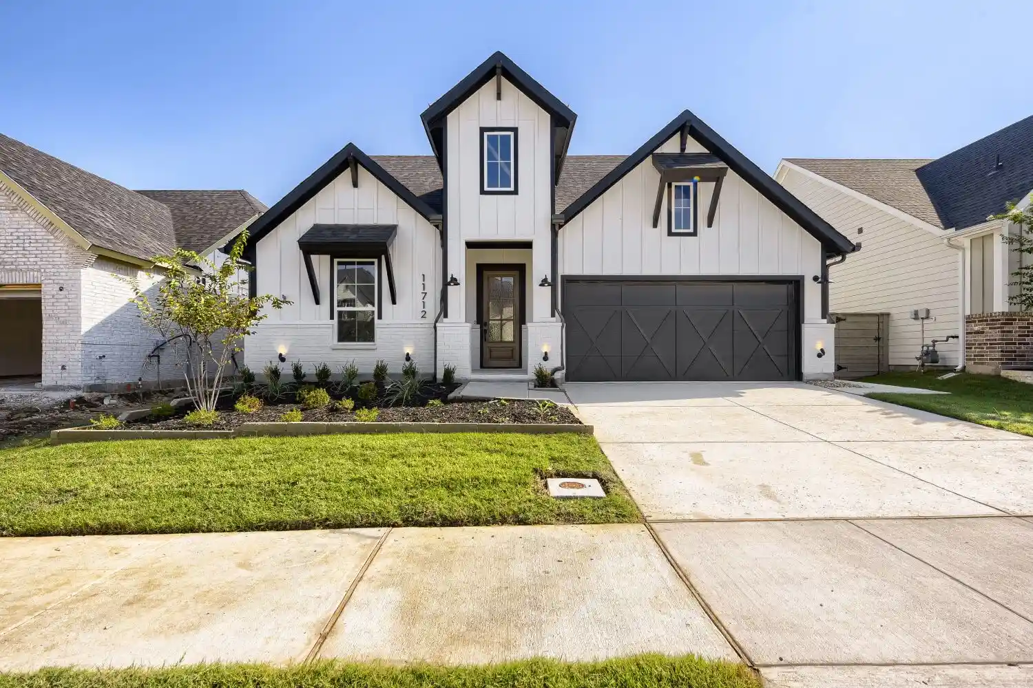 Photo 1 of Single family home for sale at 11712 Wildwood St, Justin, TX 76247 | MLS# 21359841 | Listing updated on 2026-10-27