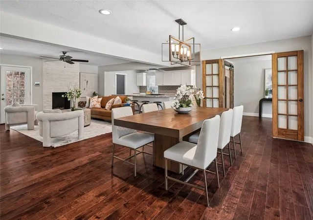 Photo 3 of Sale Pending at 9614 Brentgate Dr, Dallas, TX 75238 | MLS# 21358946 | Listing updated on 2026-10-02